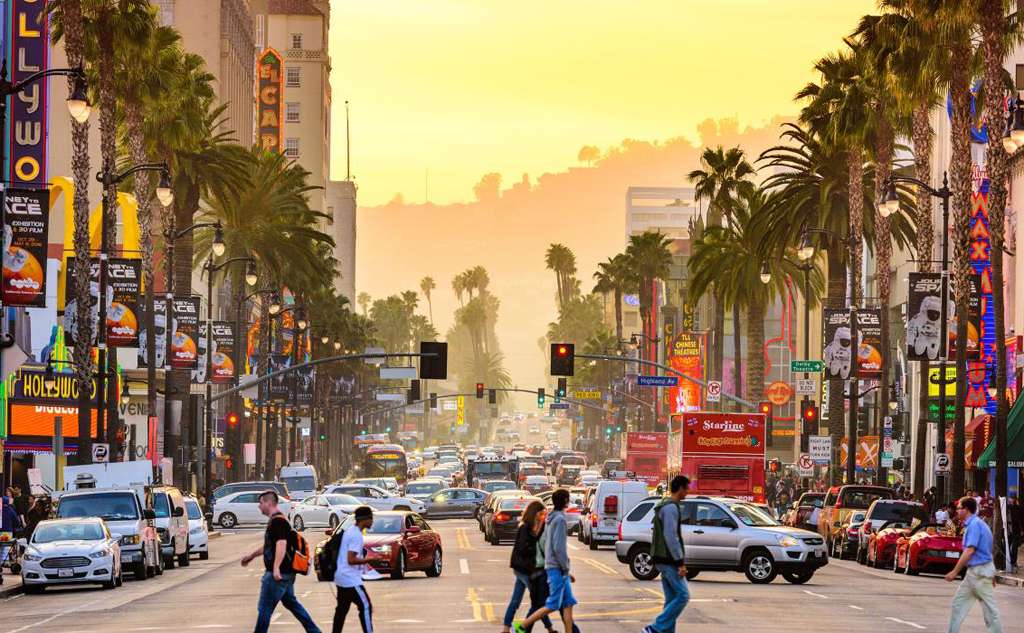 Discover Los Angeles. Explore interesting places to visit.