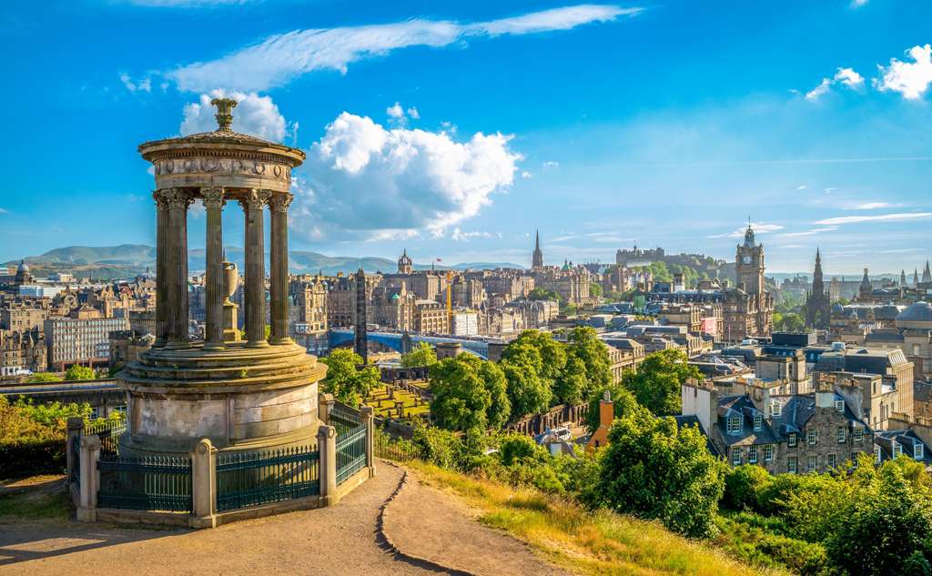 Discover Edinburgh. Explore interesting places to visit.